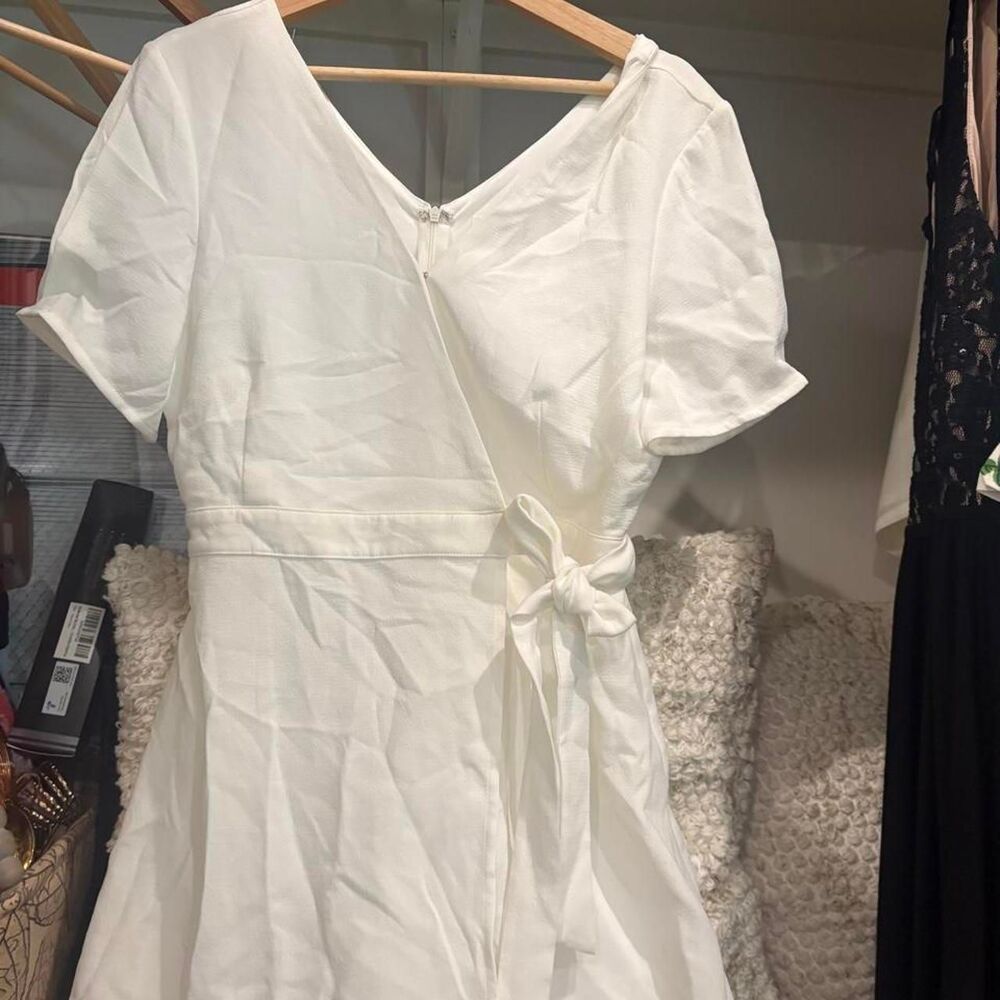 Women's White Romper-NTW